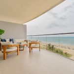 Wake Up To The Ocean, True Beachfront Terrace