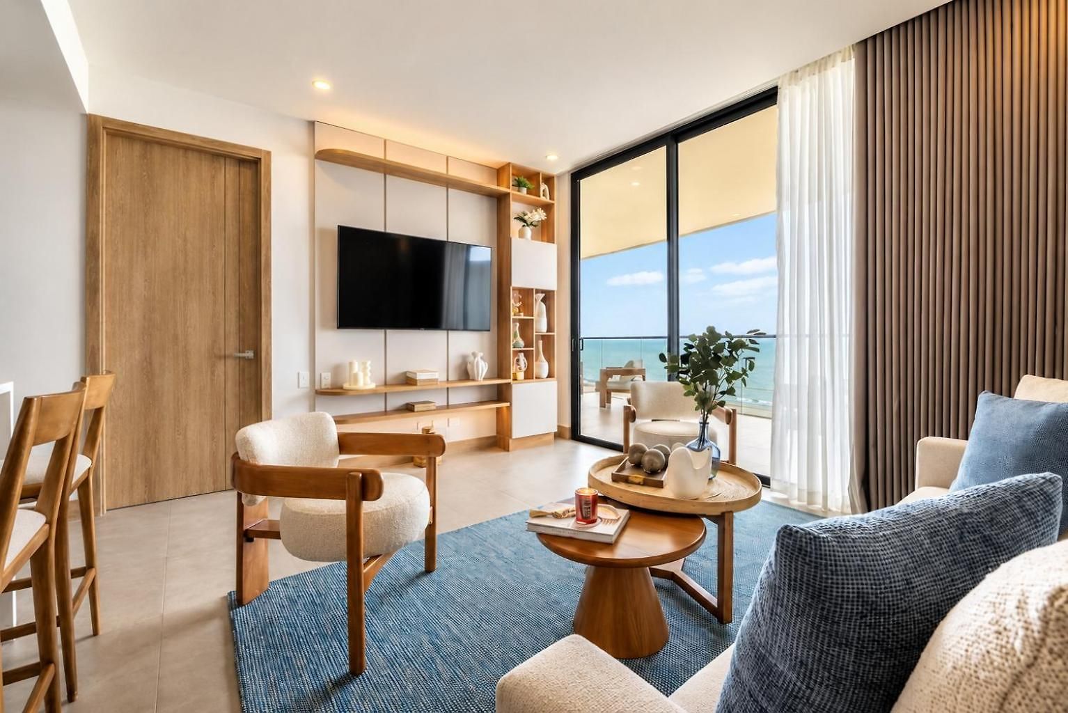 Wake Up To The Ocean, True Beachfront Terrace * Cartagena