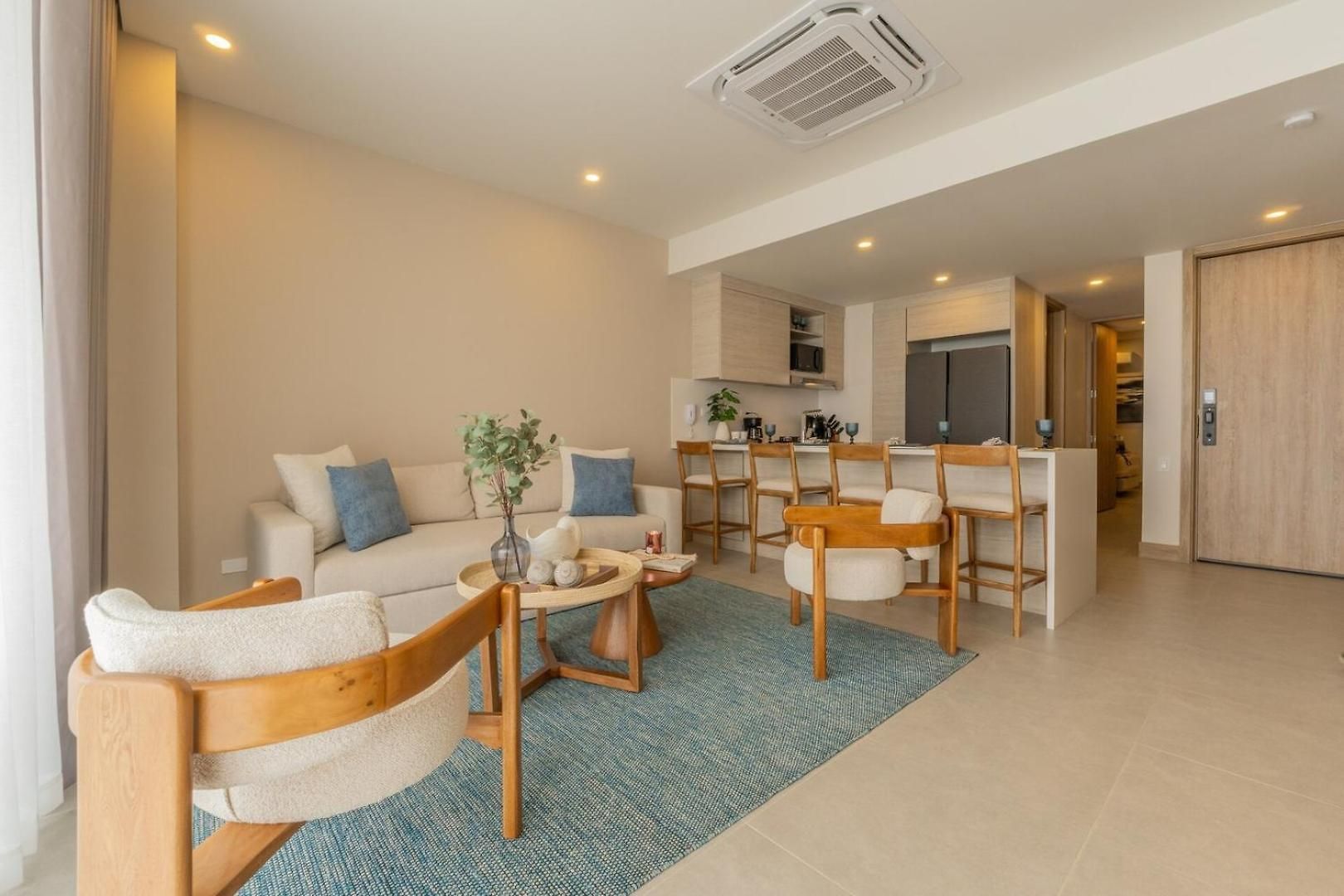 Wake Up To The Ocean, True Beachfront Terrace Apartamento Cartagena