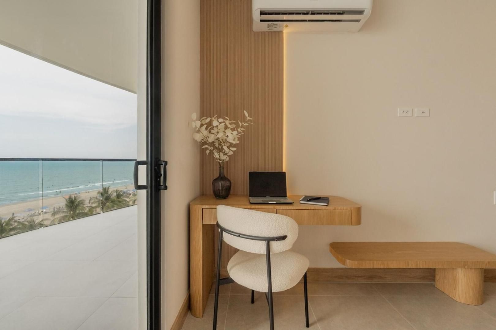 Wake Up To The Ocean, True Beachfront Terrace Cartagena