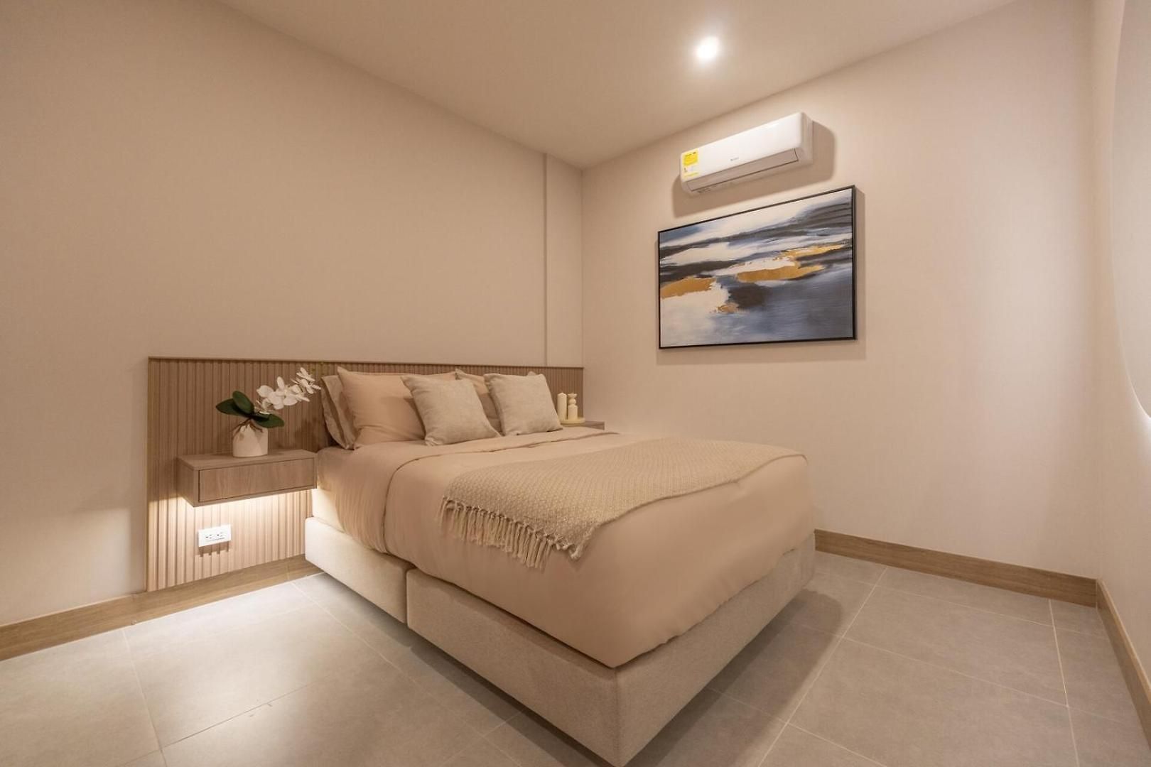 Wake Up To The Ocean, True Beachfront Terrace Apartamento *