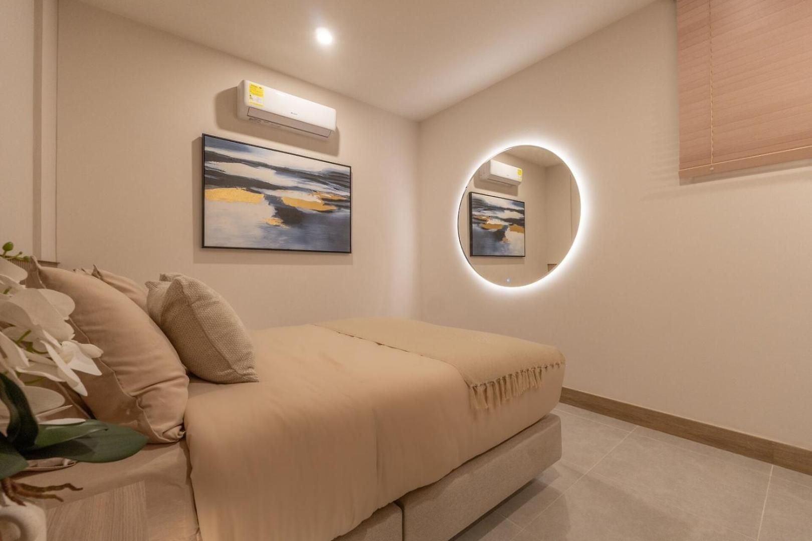 Wake Up To The Ocean, True Beachfront Terrace Apartamento Cartagena