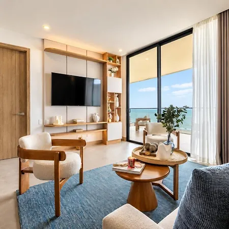 Wake Up To The Ocean, True Beachfront Terrace * Cartagena