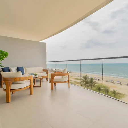 Wake Up To The Ocean, True Beachfront Terrace Cartagena
