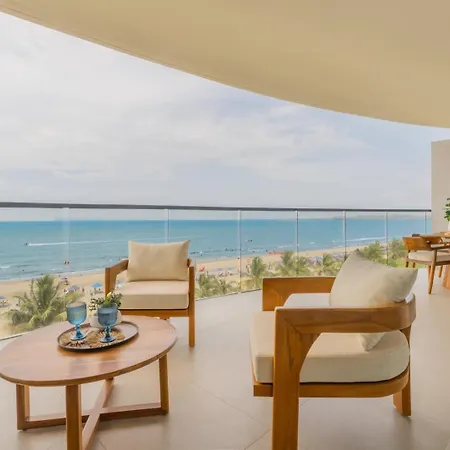 Apartamento Wake Up To The Ocean, True Beachfront Terrace *