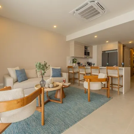 Wake Up To The Ocean, True Beachfront Terrace Apartamento Cartagena
